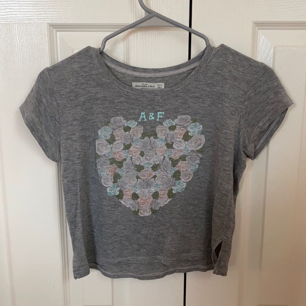 abercrombie & fitch crop tee